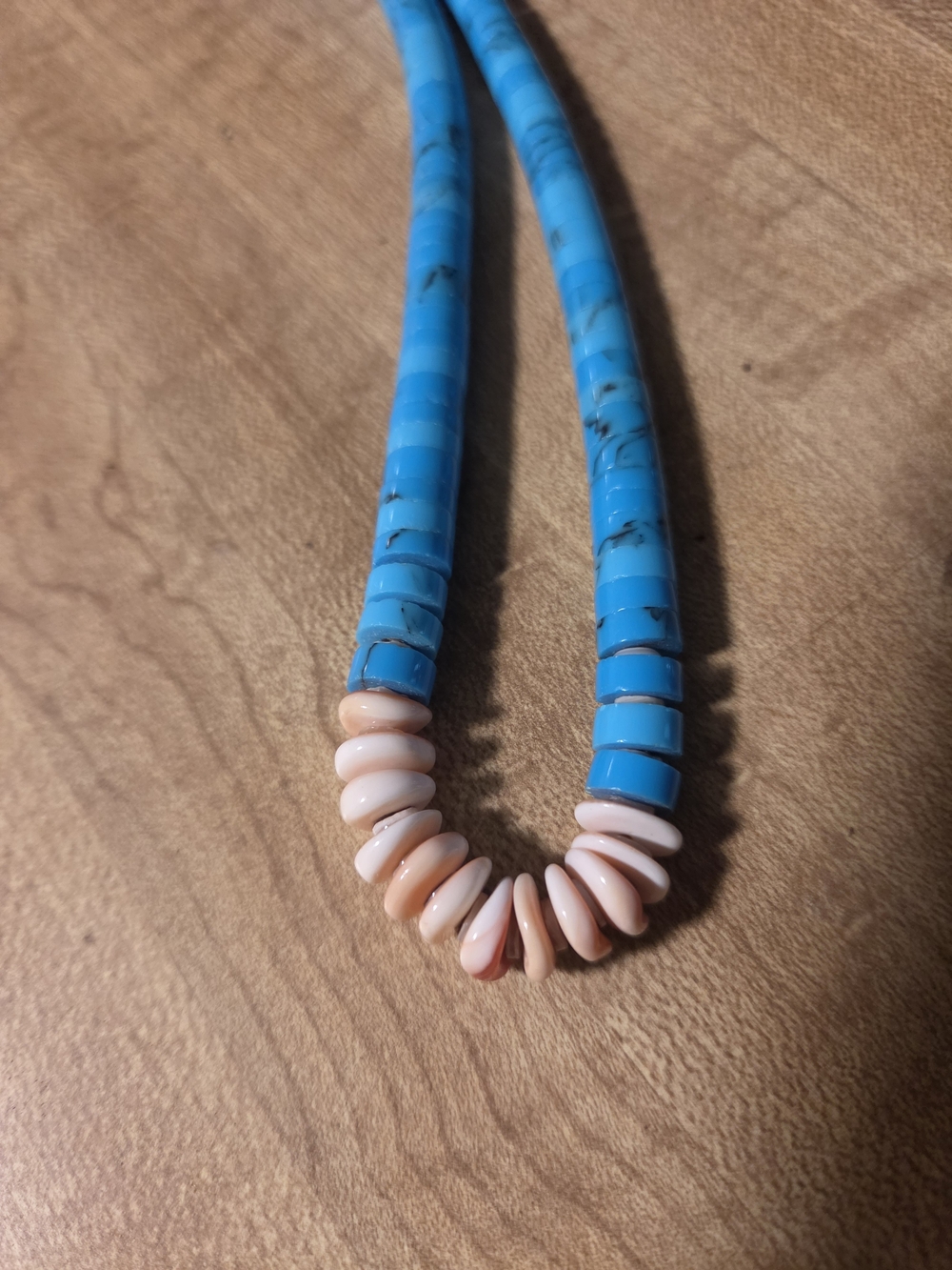 Santo Domingo Style Turquoise And Conch Shell Necklace - Picture 2 of 4